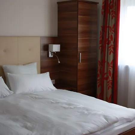 Boarding House Holledau Hotel