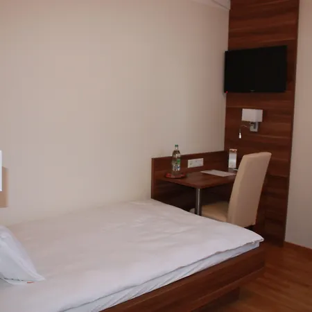 Hotel Boarding House Holledau Schweitenkirchen