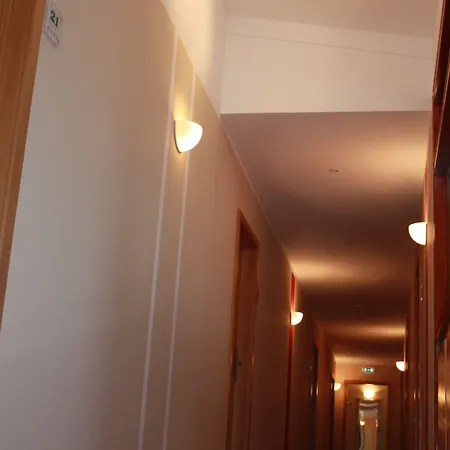 Boarding House Holledau Hotell 3*