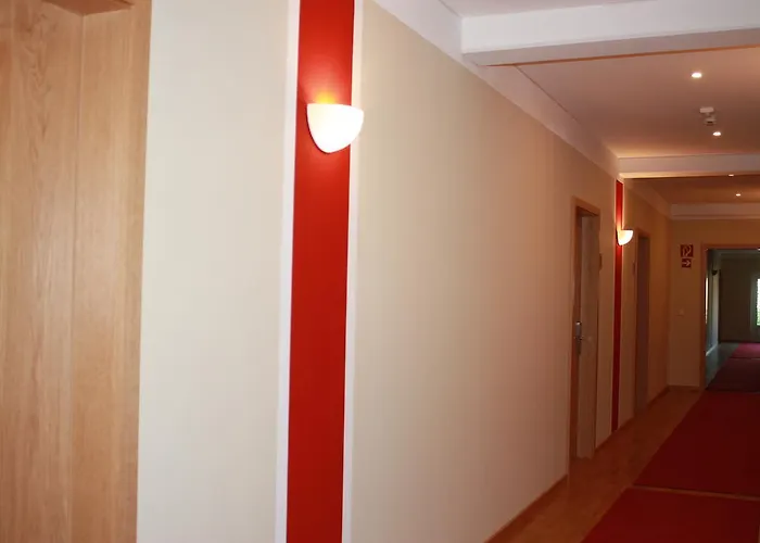 Boarding House Holledau Hotel