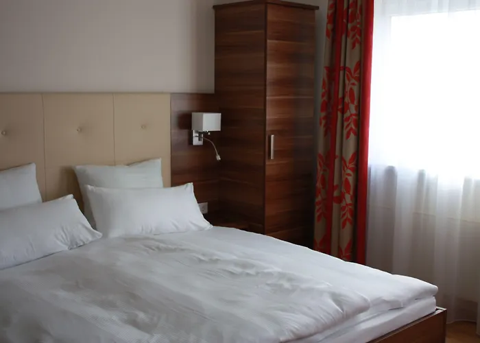 Boarding House Holledau Hotel