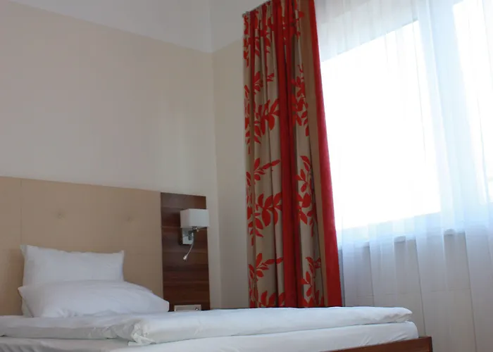 Boarding House Holledau Hotel 3*