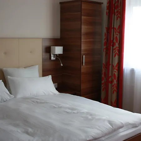 Hotel Boarding House Holledau Schweitenkirchen